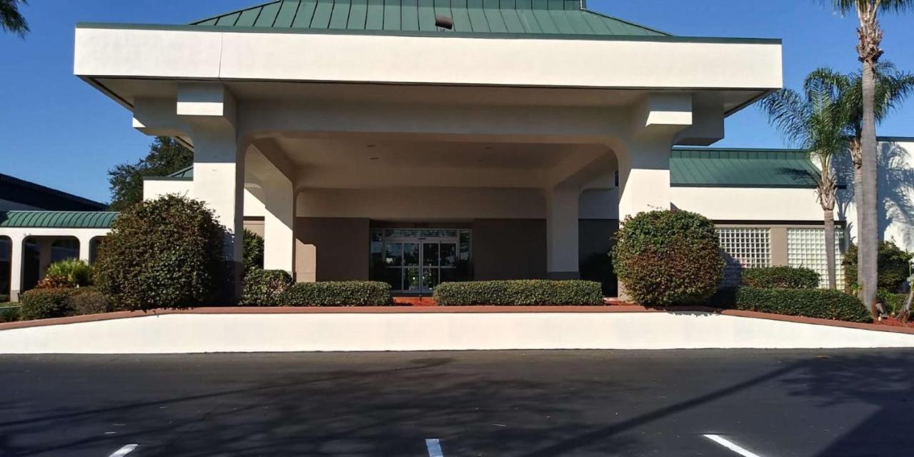 Surestay Plus Hotel By Best Western Clearwater Central Exterior photo