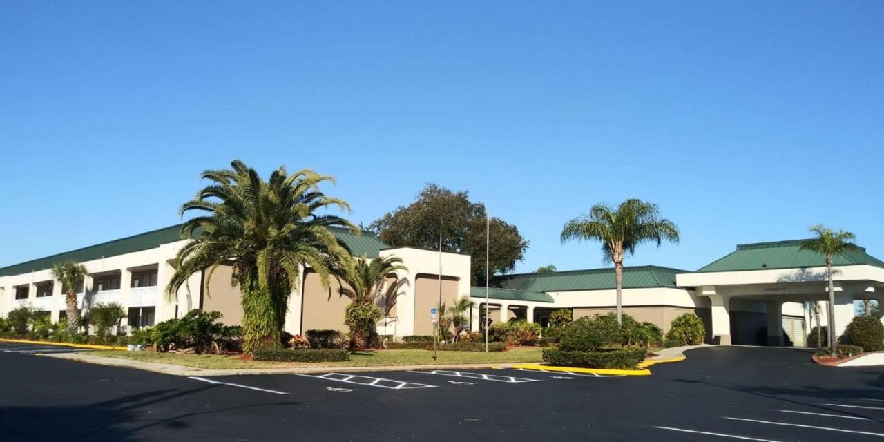 Surestay Plus Hotel By Best Western Clearwater Central Exterior photo